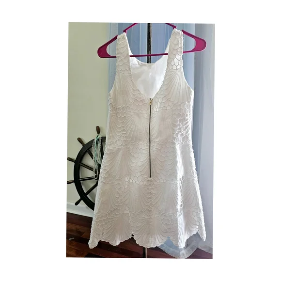 White Scallop Lace Fabric - Picture 5 of 15